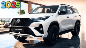 Toyota Mini Fortuner 2025: स्टाइल, परफॉर्मेंस और लग्ज़री का जबरदस्त कॉम्बिनेशन